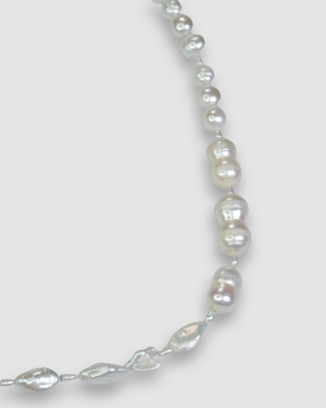 BIG SEXY NECKLACE